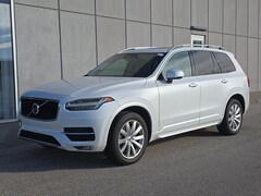 2017 Volvo XC90 Momentum SUV