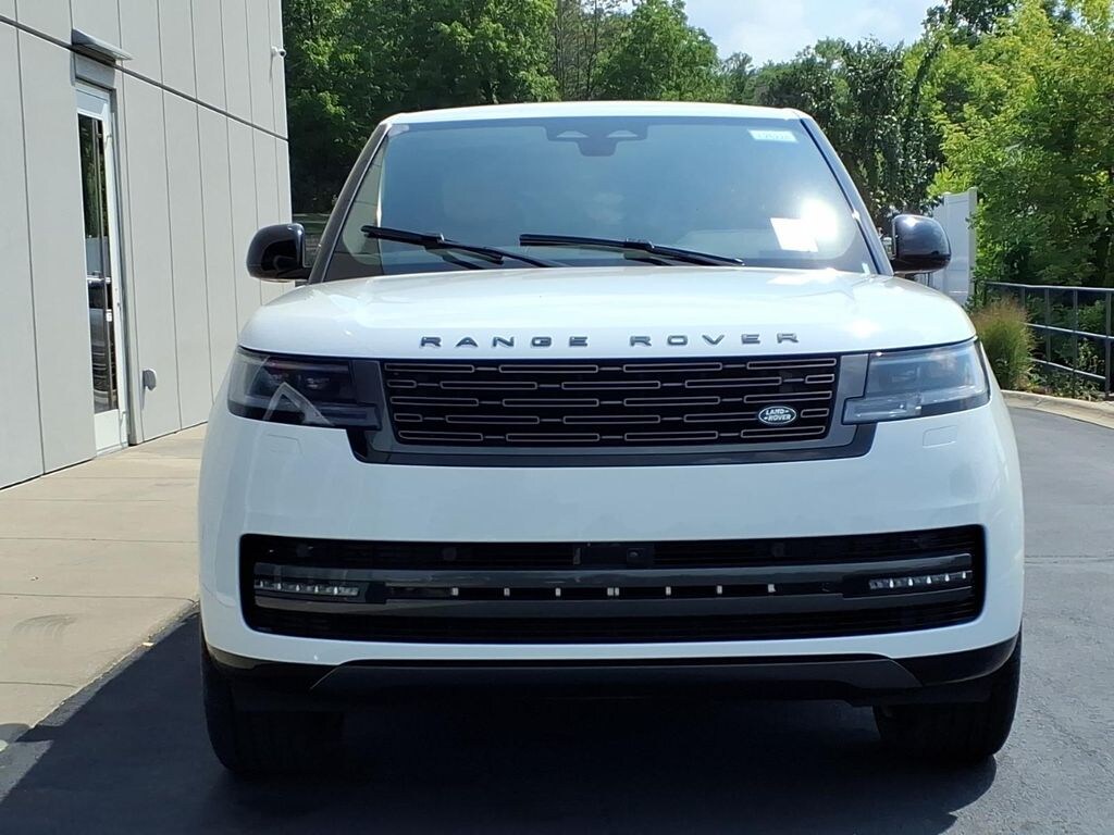 New 2026 Land Rover Range Rover SE 7 Seats SUV