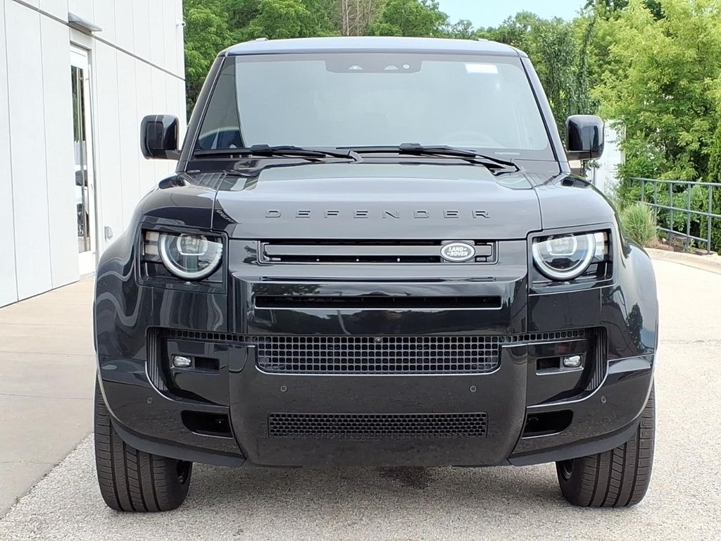 New 2026 Land Rover Defender 110 X-Dynamic SE SUV