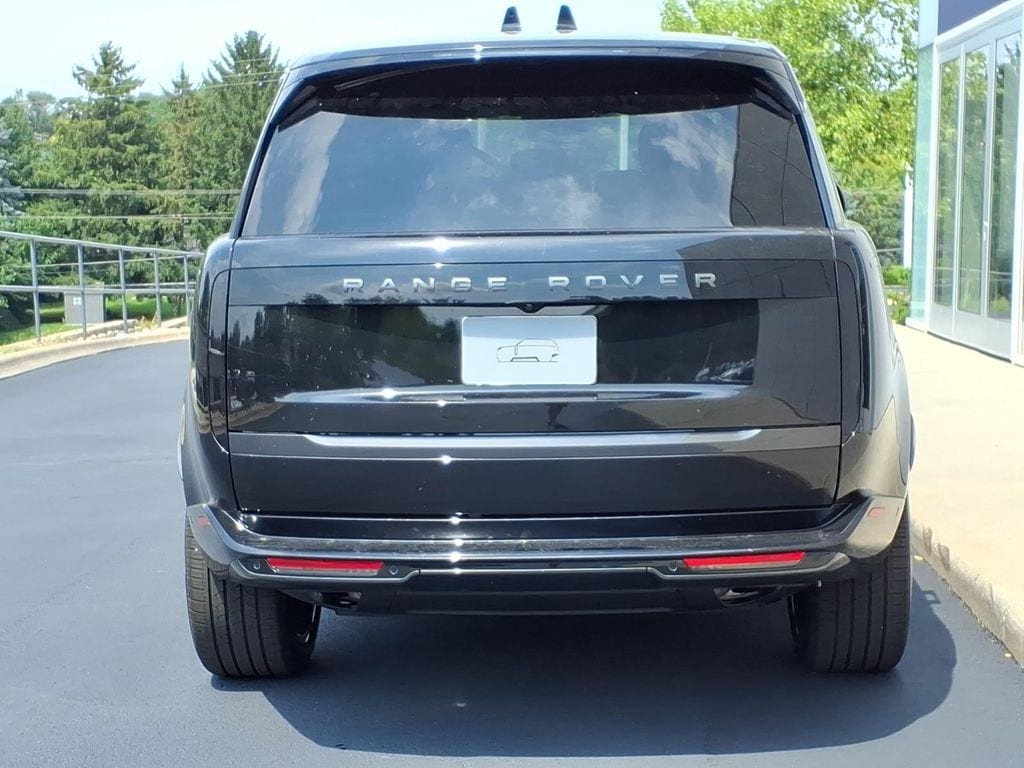 New 2026 Land Rover Range Rover SE 7 Seats SUV