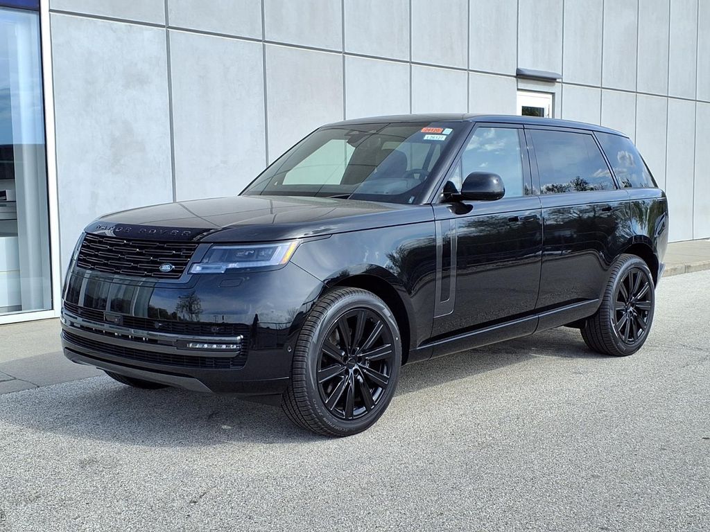 2026 Land Rover Range Rover 3.0 SE LWB 7's photo