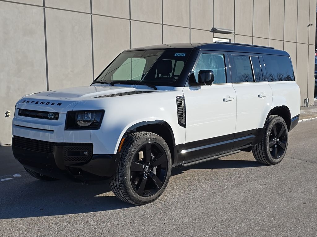 2025 Land Rover Defender 130 X-Dynamic SE P400's photo