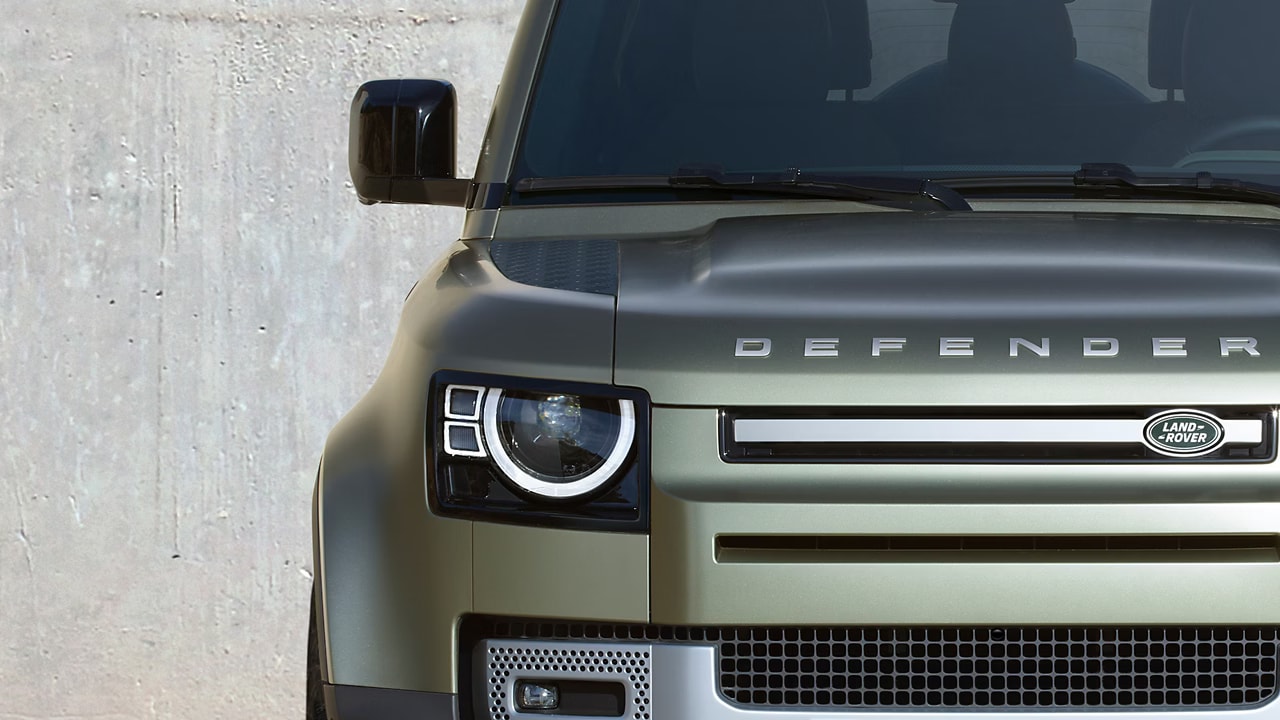 2024-LR-defender-nameplate.png