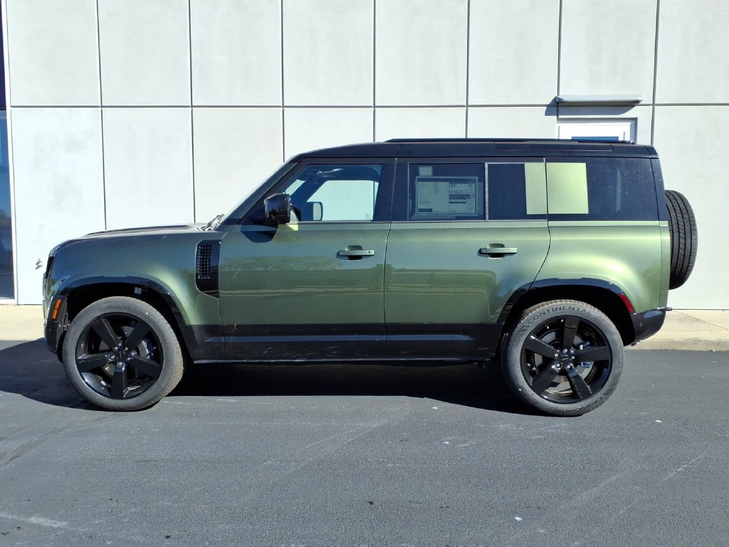 New 2026 Land Rover Defender 110 X-Dynamic SE SUV