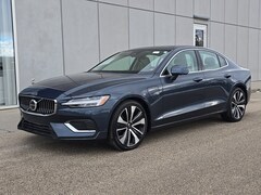 2023 Volvo S60 Recharge Plug-In Hybrid Ultimate Bright Theme Sedan