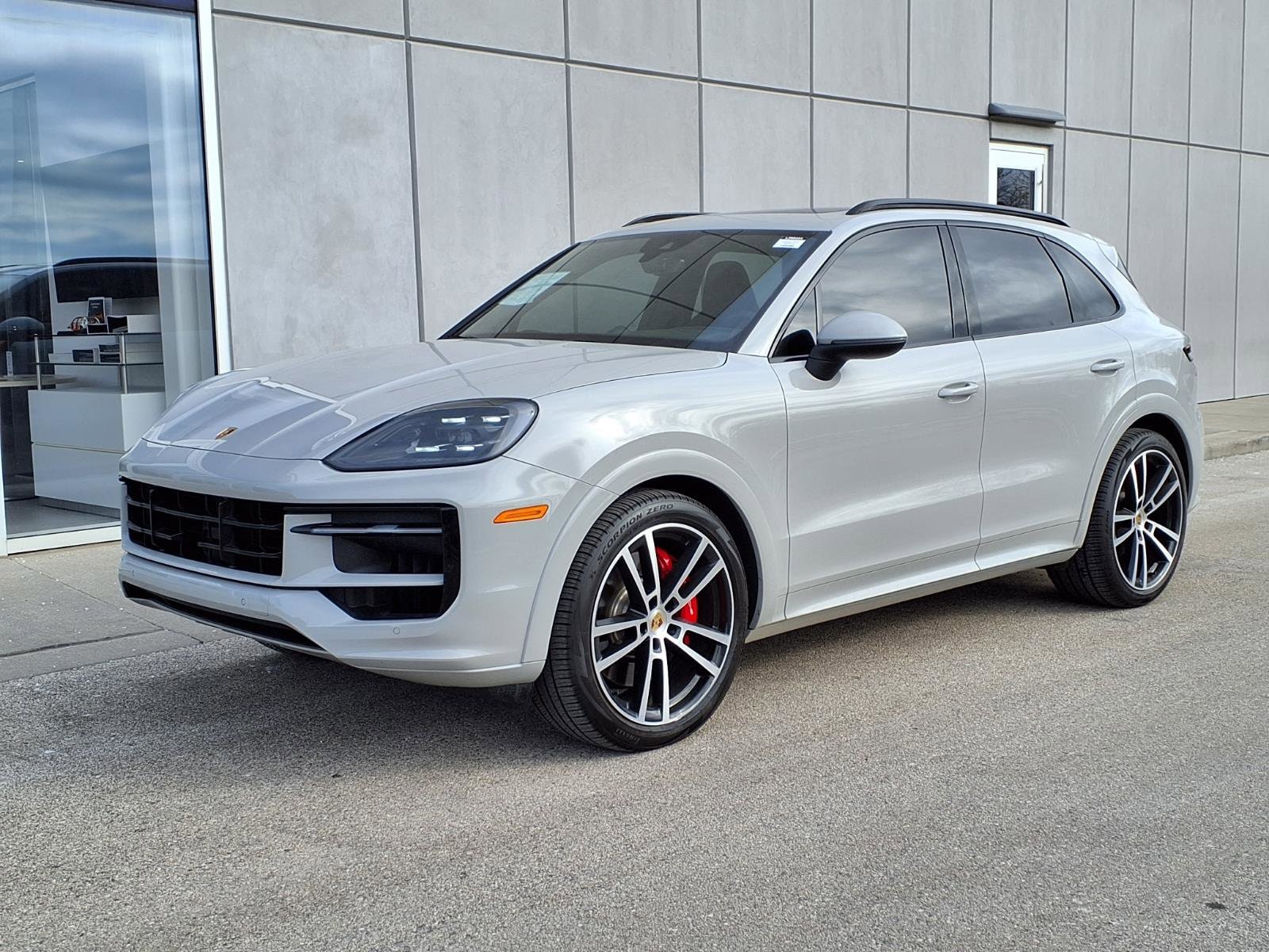 2024 Porsche Cayenne S