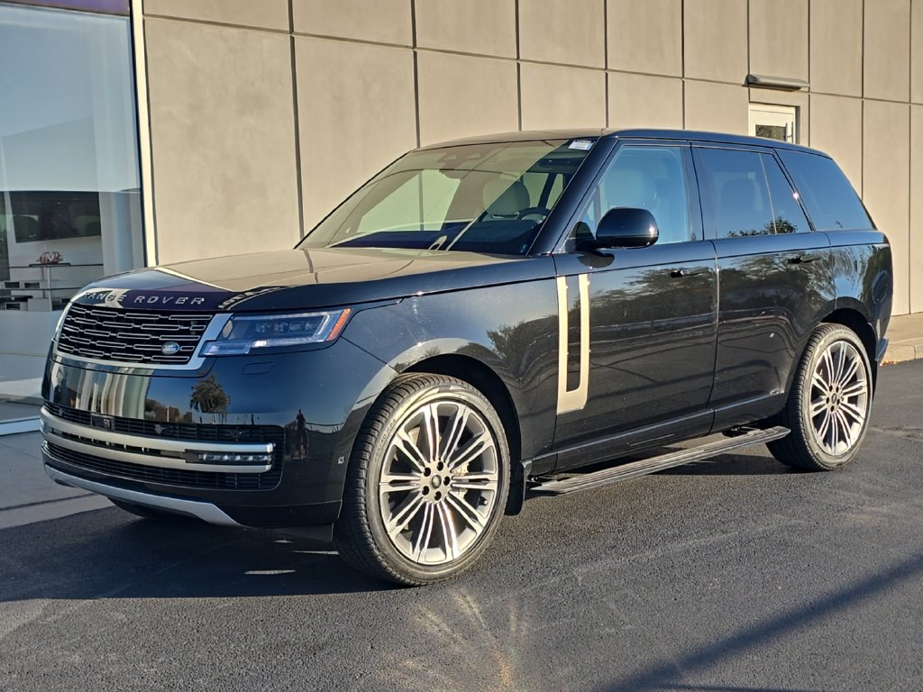 2025 Land Rover Range Rover SE SUV