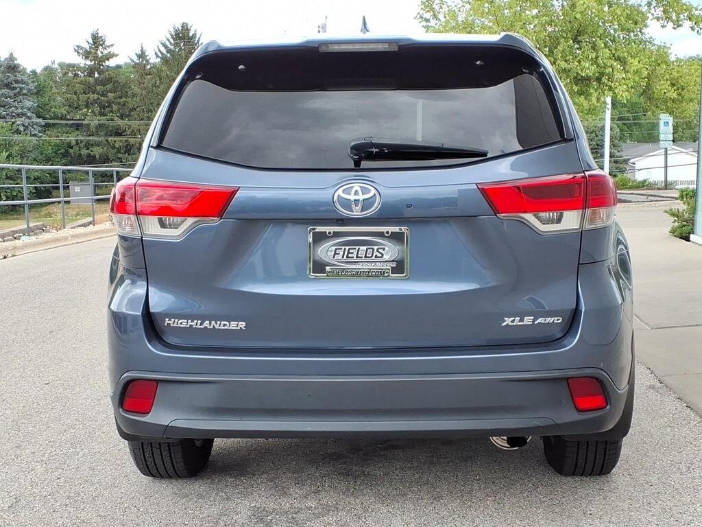 Used 2017 Toyota Highlander XLE SUV