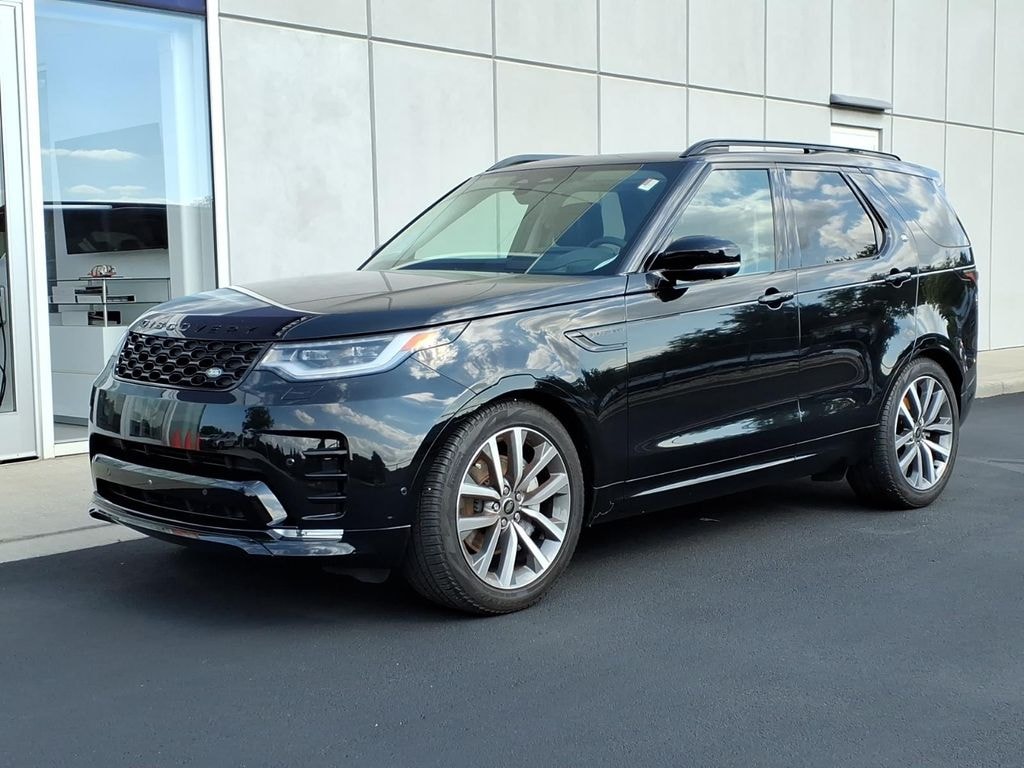Certified 2025 Land Rover Discovery Dynamic SE SUV
