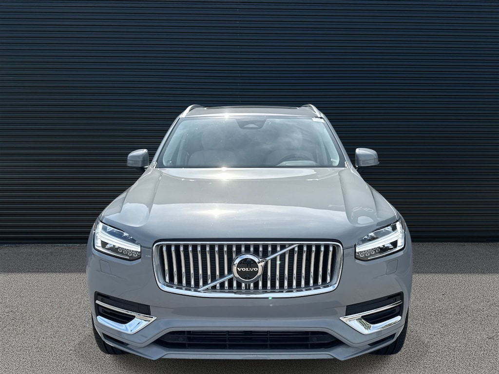 Used 2025 Volvo XC90 Plug-In Hybrid Plus SUV