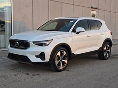 2025 Volvo XC40 Plus Bright Theme SUV