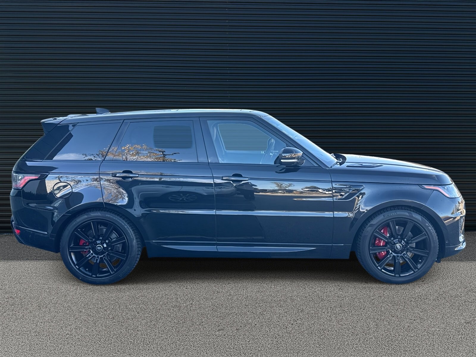 2020 Land Rover Range Rover Sport HST photo 4