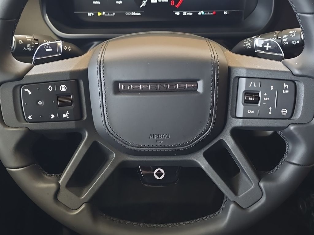 2026 Land Rover Defender OCTA - Photo 15