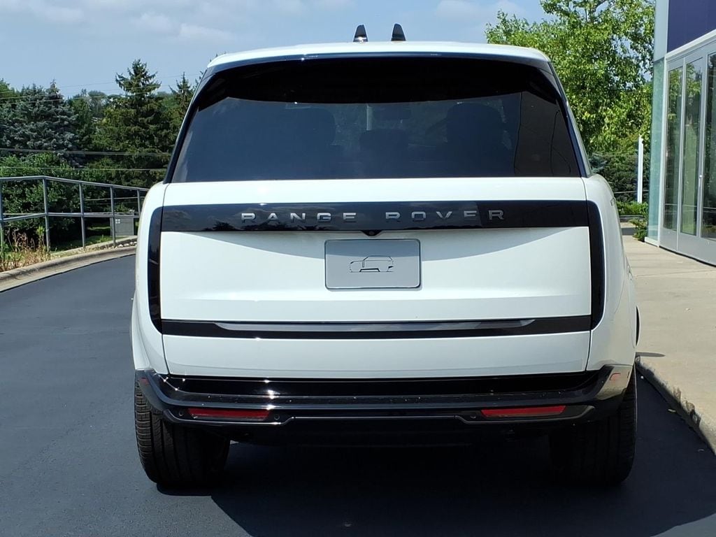New 2026 Land Rover Range Rover SE 7 Seats SUV
