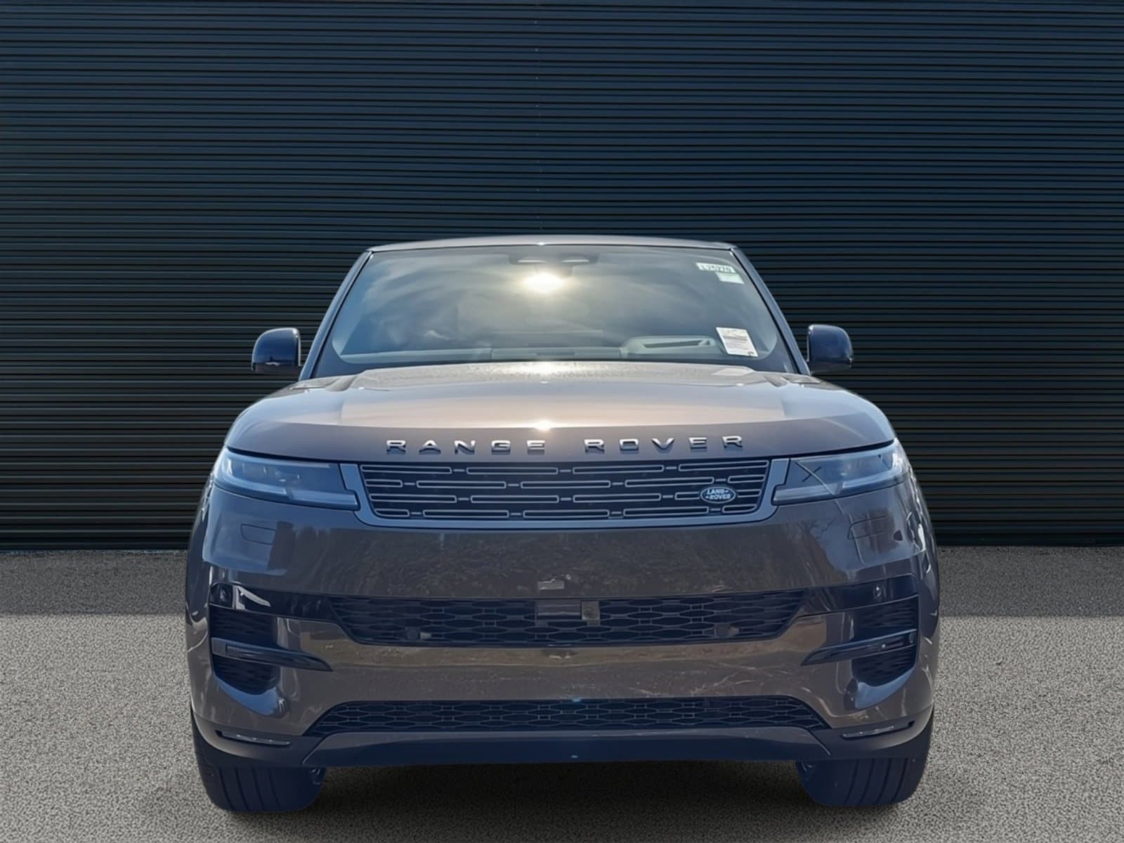 2025 Land Rover Range Rover Sport SE - Photo 2