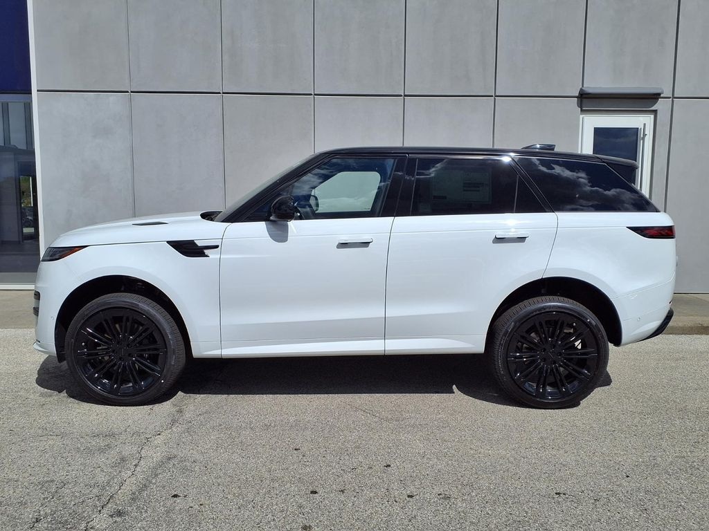New 2026 Land Rover Range Rover Sport Dynamic SE SUV