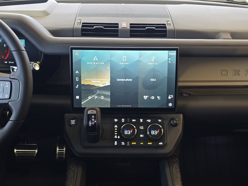 2026 Land Rover Defender OCTA - Photo 17