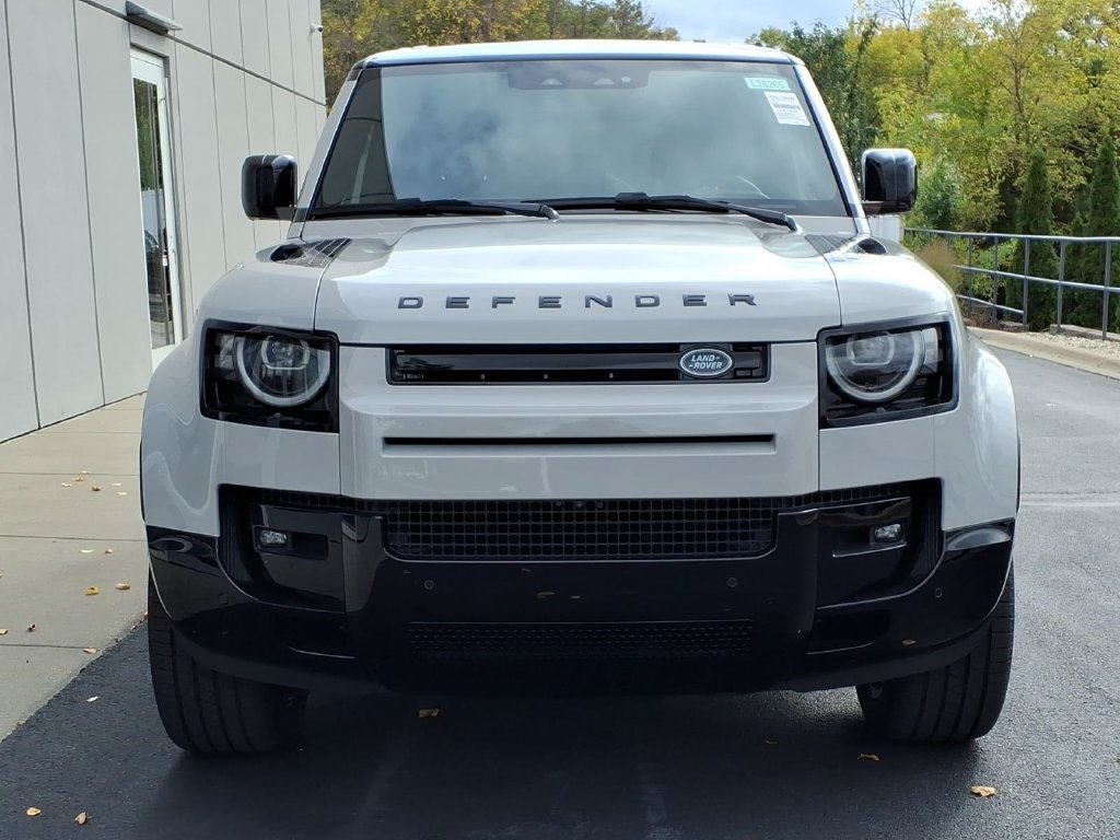 New 2026 Land Rover Defender 110 X-Dynamic SE SUV