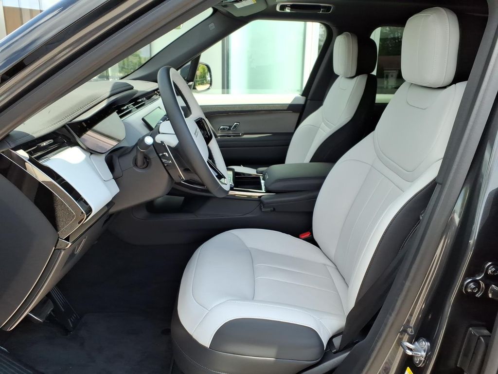 2025 Land Rover Range Rover Sport Dynamic SE - Photo 10