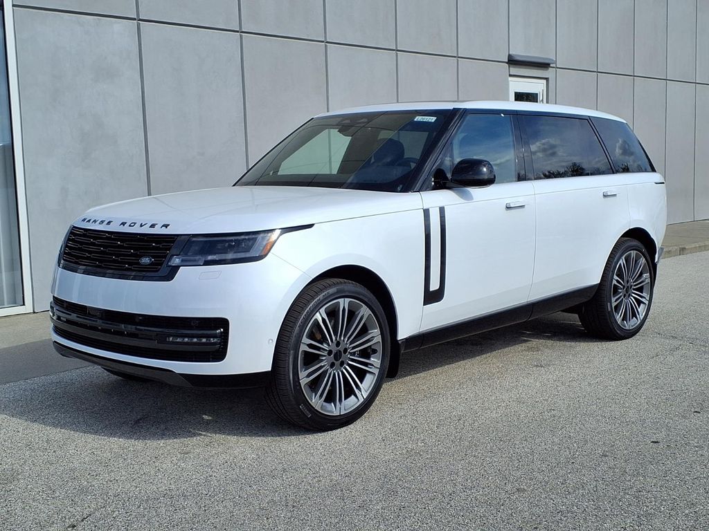 2026 Land Rover Range Rover 4.4 SE LWB 7's photo