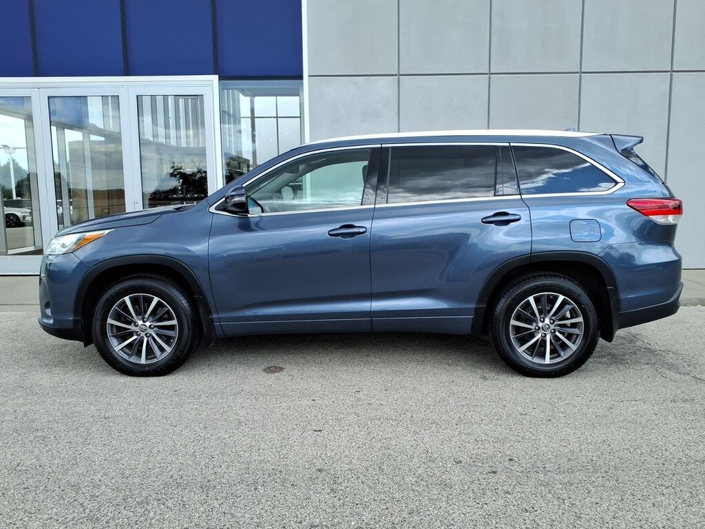 Used 2017 Toyota Highlander XLE SUV