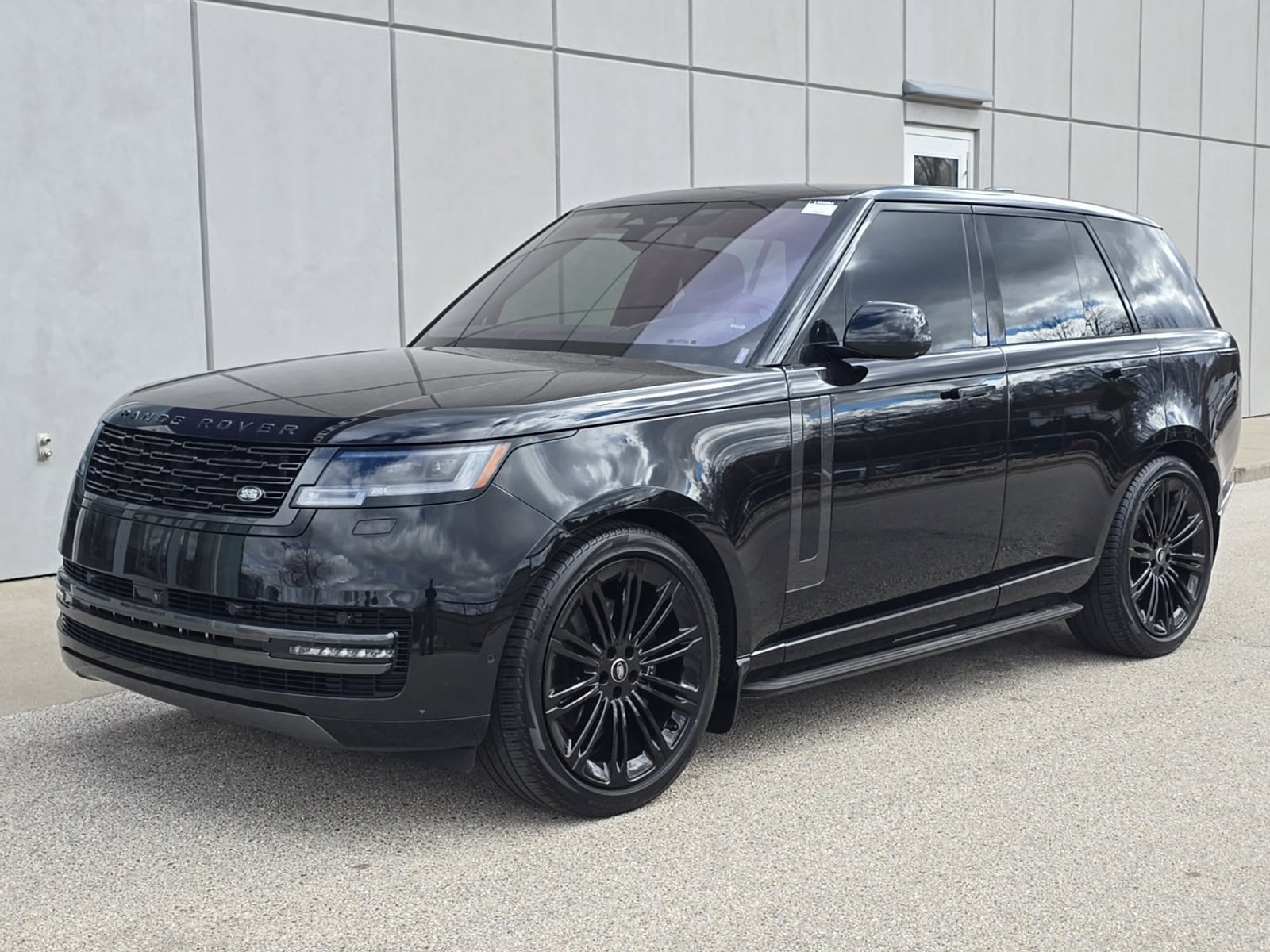 2023 Land Rover Range Rover P400 SE AWD