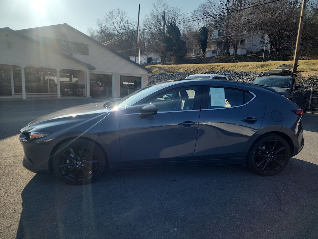 Certified 2025 Mazda Mazda3 Hatchback 2.5 S Carbon Edition Hatchback