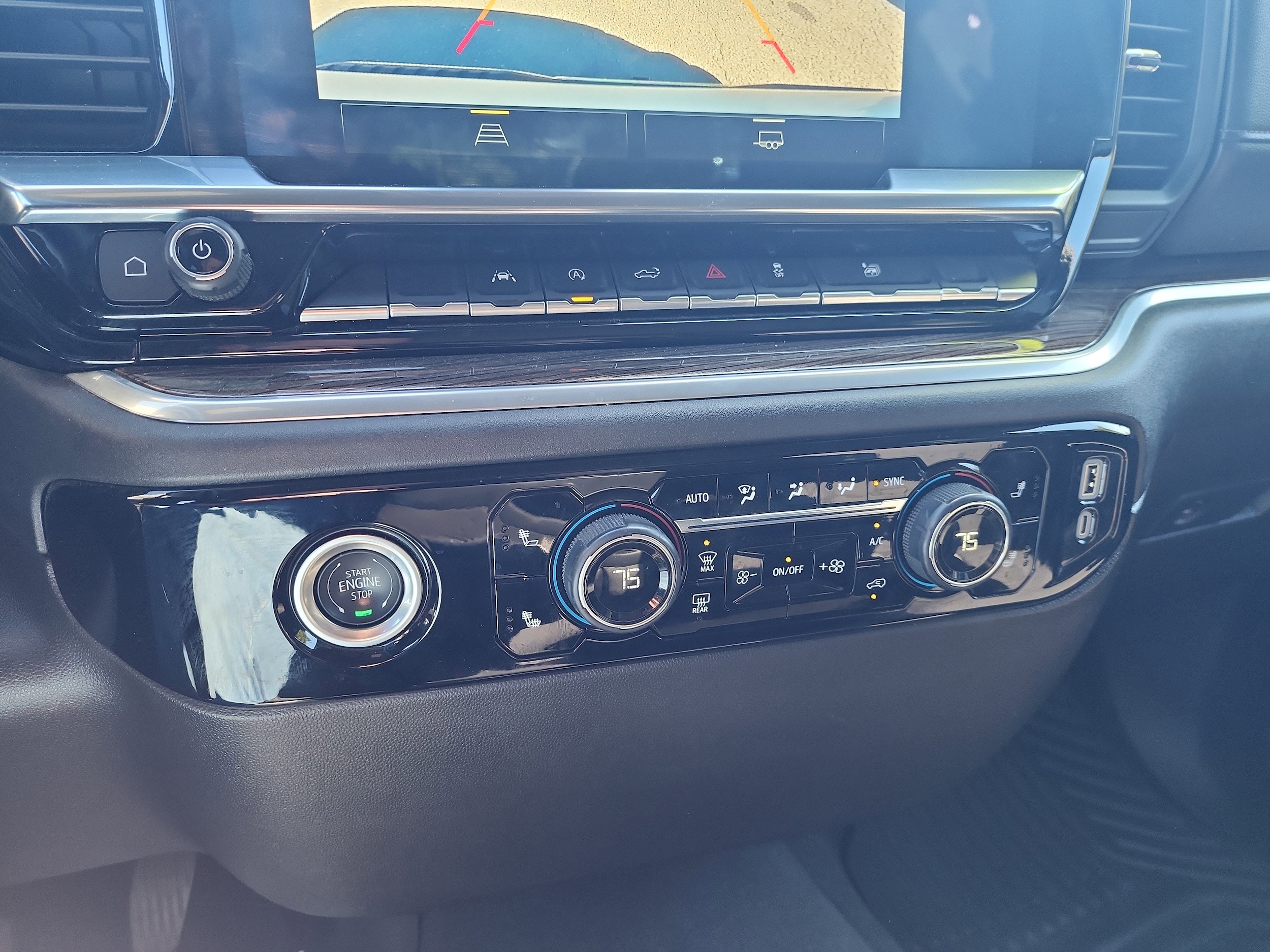 2024 Chevrolet Silverado 1500 LT - Photo 29