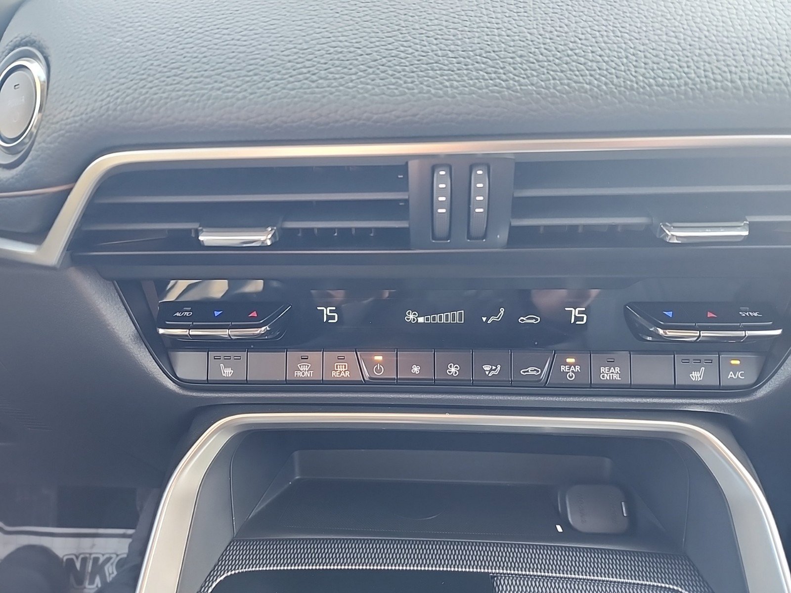 2024 Mazda CX-90 Premium Package - Photo 41