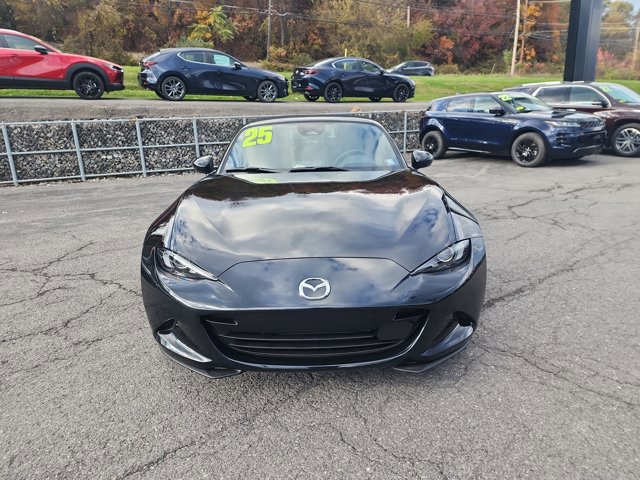 2025 Mazda MX-5 Miata Grand Touring - Photo 2