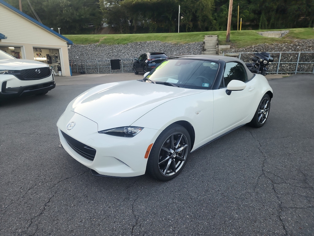 Used 2021 Mazda Mazda MX-5 Miata Grand Touring Convertible