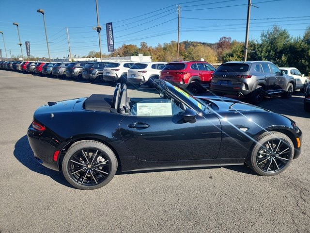 2025 Mazda MX-5 Miata Grand Touring - Photo 16
