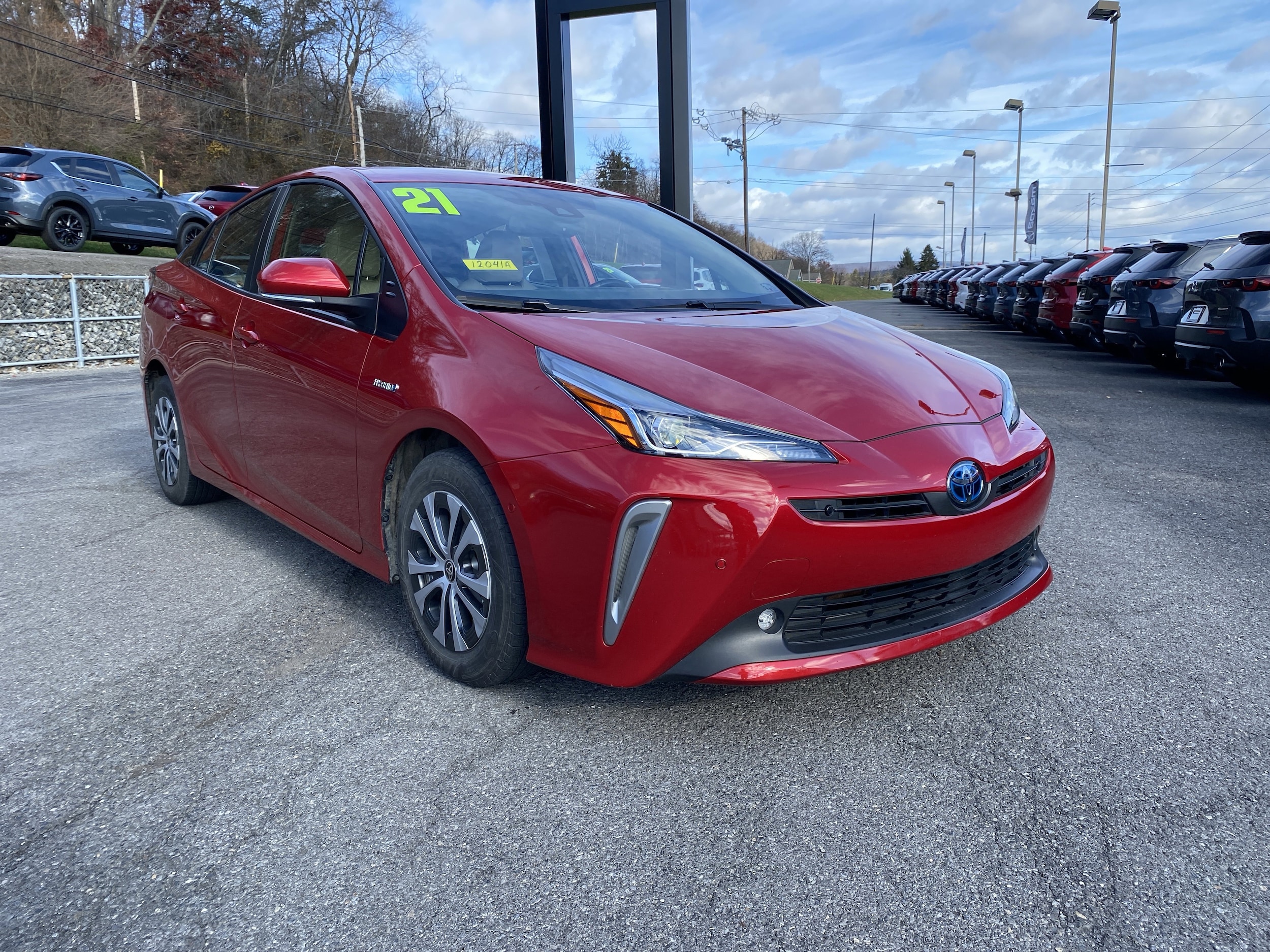 2021 Toyota Prius XLE's photo