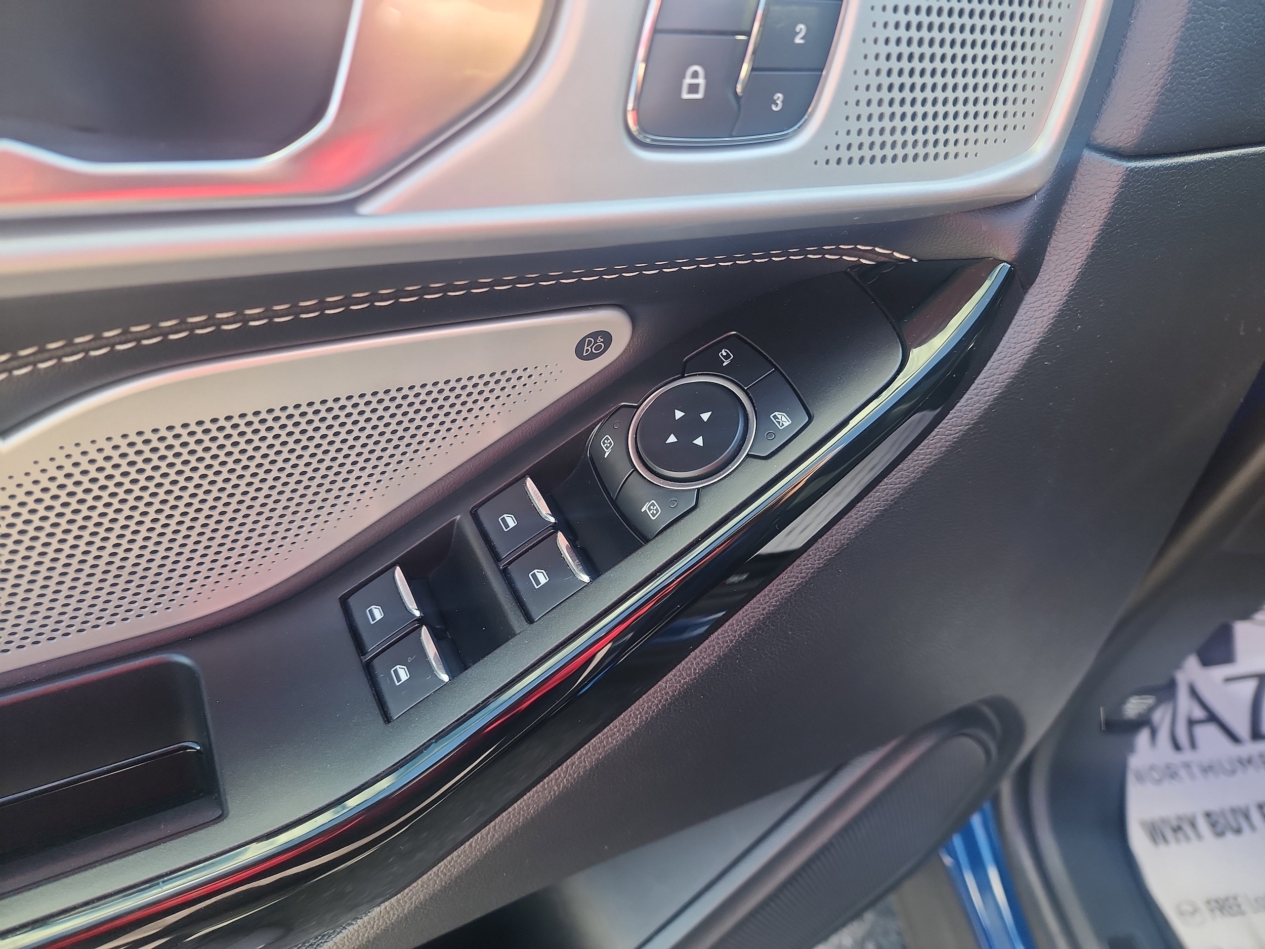 2021 Ford Explorer ST - Photo 8