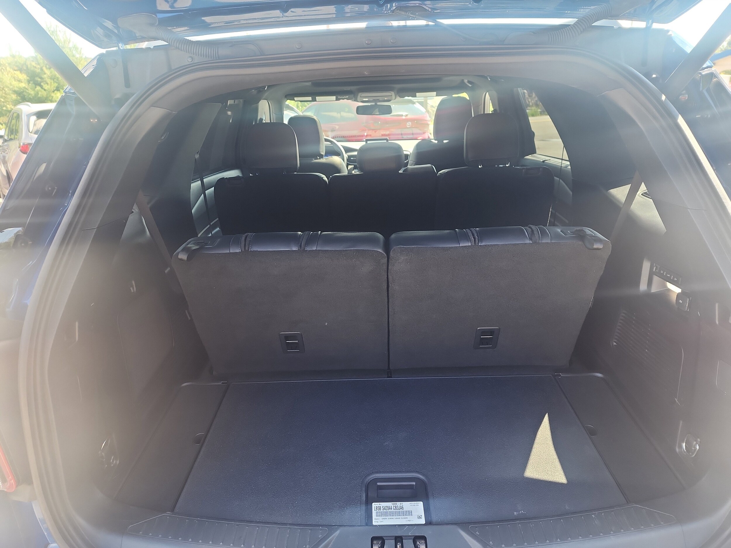 2021 Ford Explorer ST - Photo 18