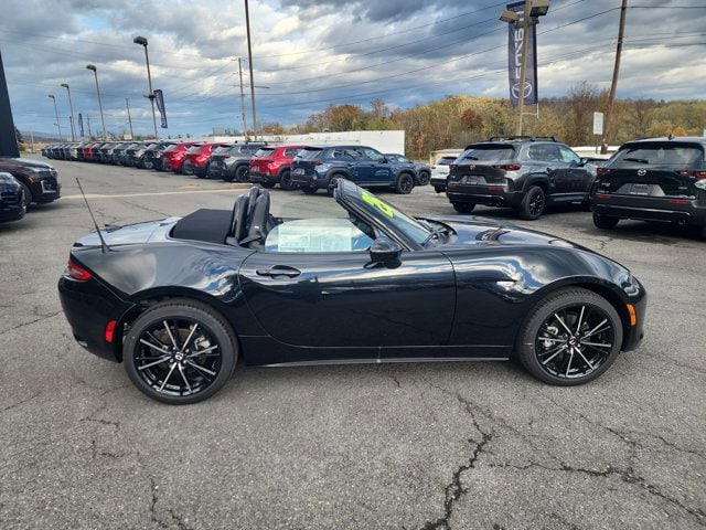 2025 Mazda MX-5 Miata Grand Touring - Photo 17