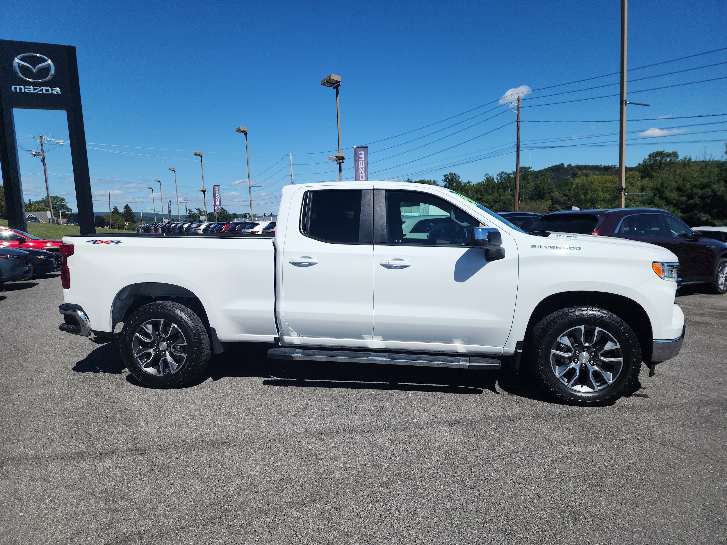 2024 Chevrolet Silverado 1500 LT - Photo 21