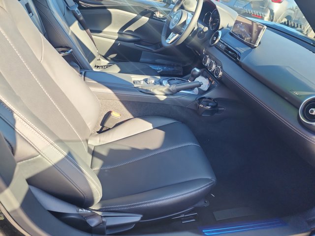 2025 Mazda MX-5 Miata Grand Touring - Photo 14