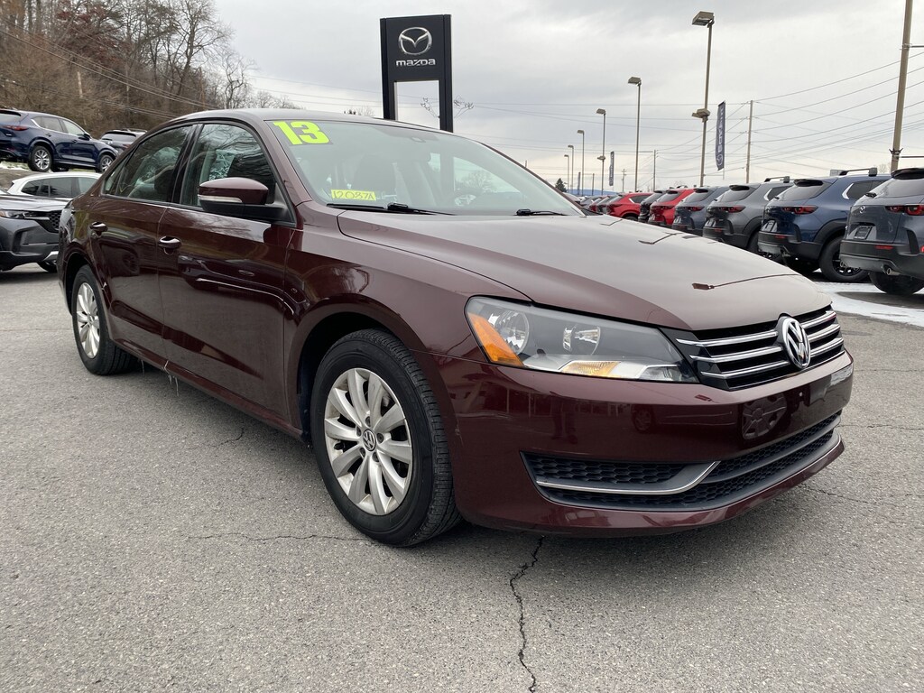 Used 2013 Volkswagen Passat 2.5L Sedan