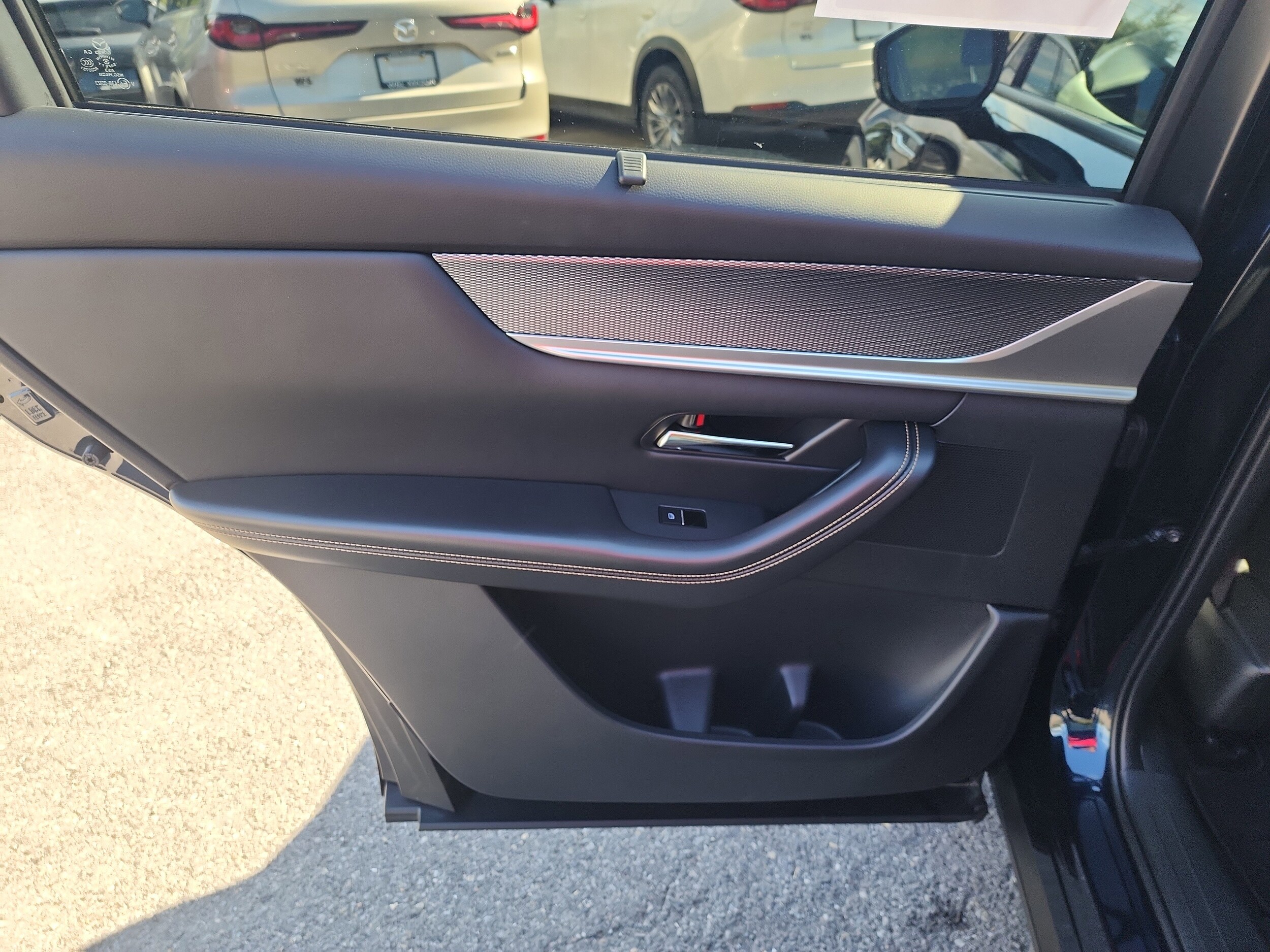 2024 Mazda CX-90 Premium Package - Photo 12