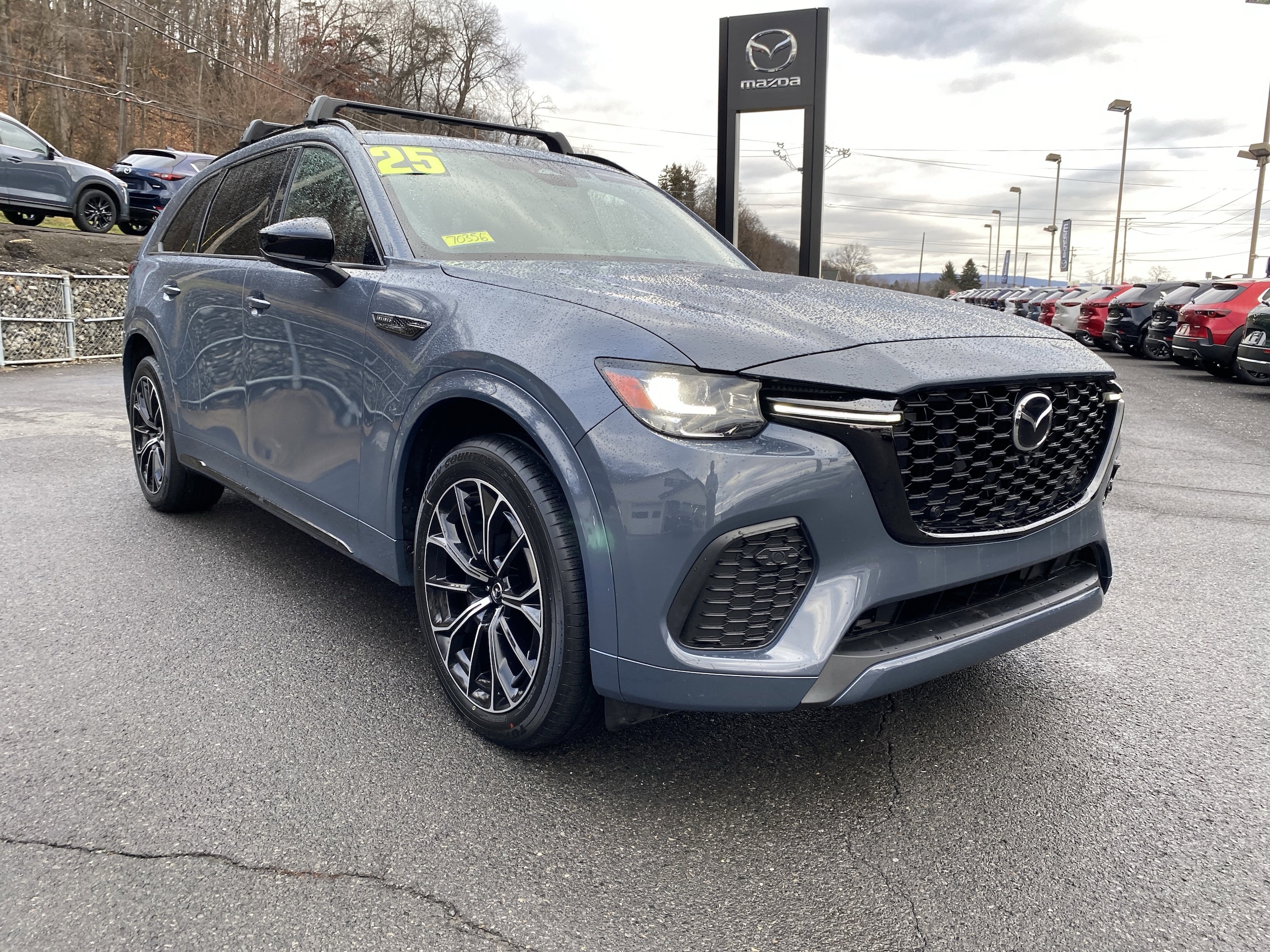 2025 Mazda CX-70 Premium Package's photo