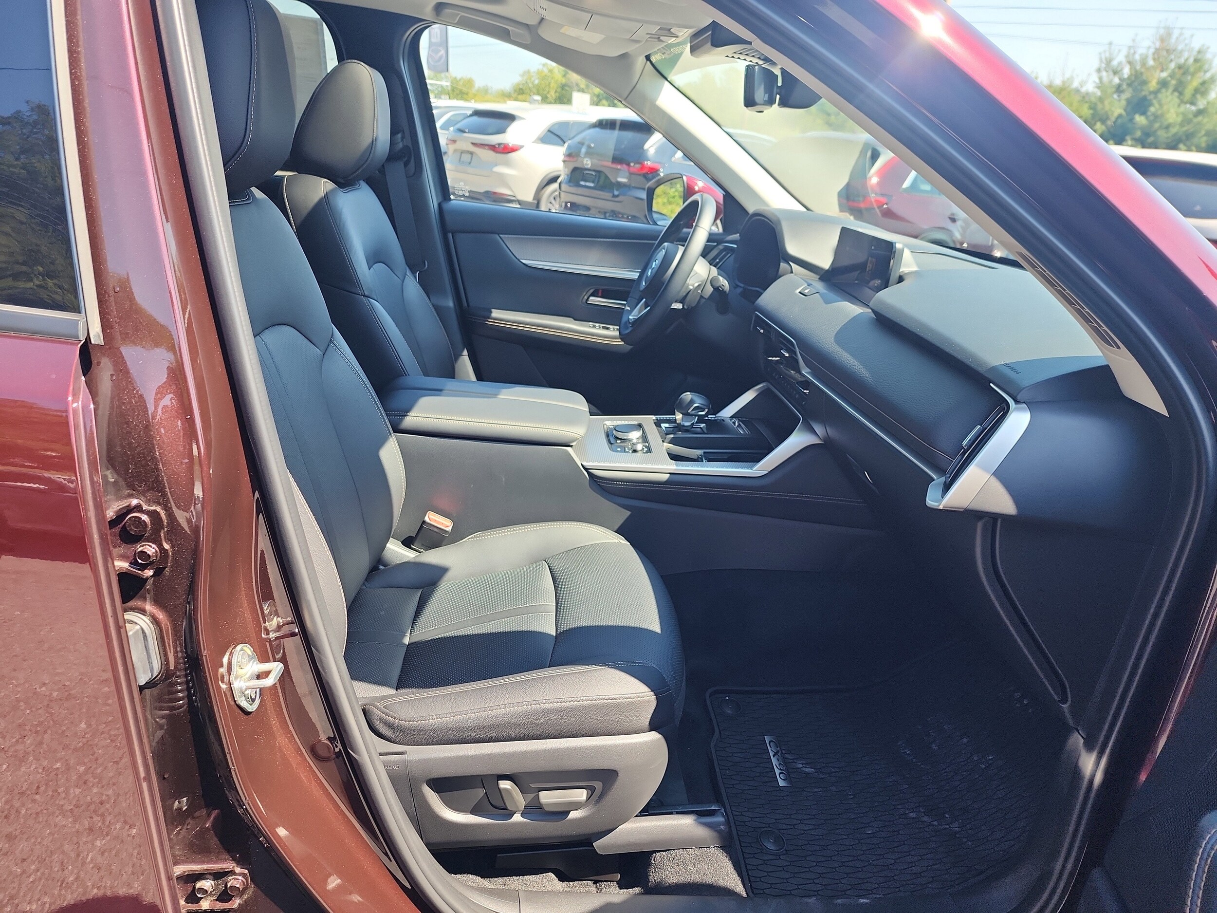 2024 Mazda CX-90 Premium Package - Photo 28