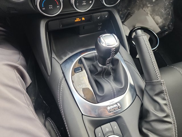 2025 Mazda MX-5 Miata Grand Touring - Photo 31