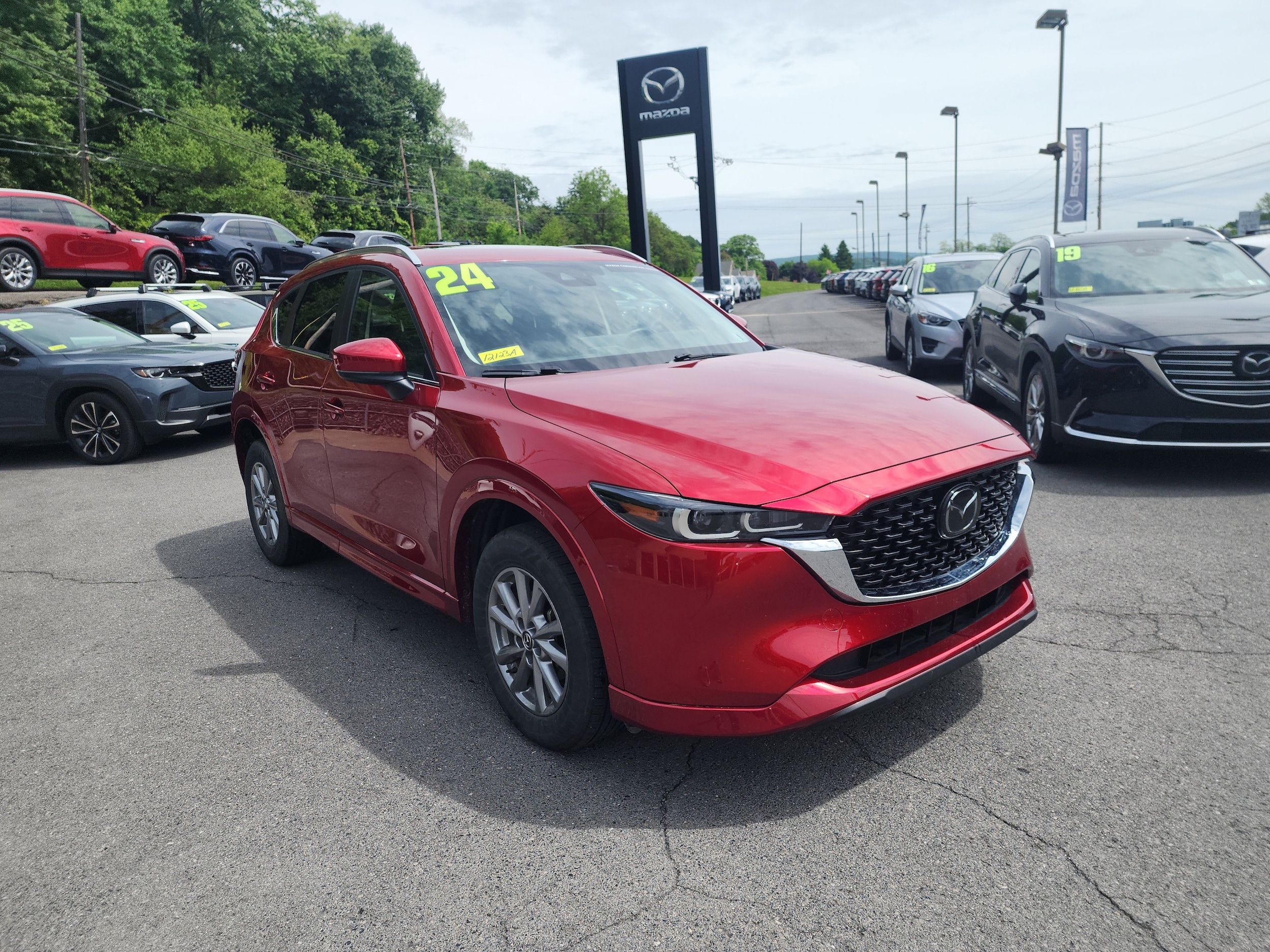 2024 Mazda CX-5 S Preferred package Auto AWD's photo