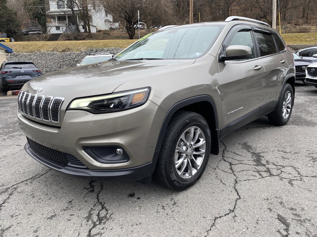 Used 2019 Jeep Cherokee Latitude Plus 4x4 SUV