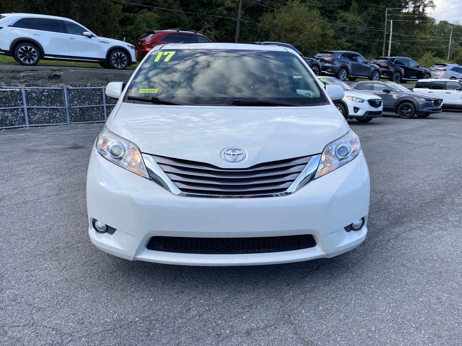 Used 2017 Toyota Sienna XLE with VIN 5TDDZ3DC5HS179190 for sale in Northumberland, PA