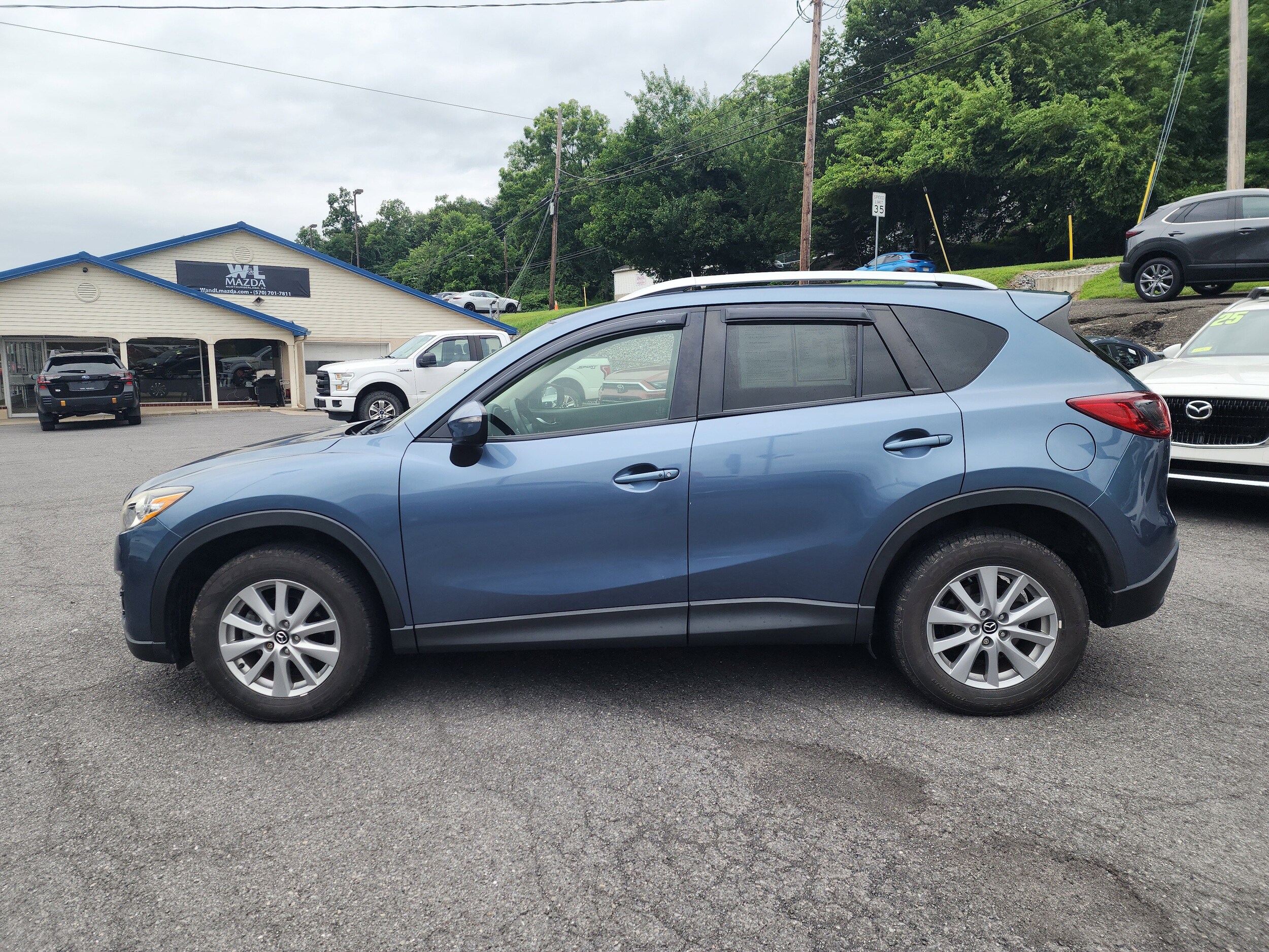 2016 Mazda CX-5 Touring photo 2