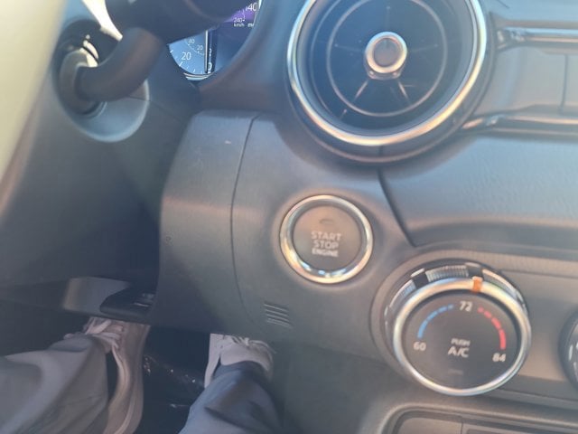 2025 Mazda MX-5 Miata Grand Touring - Photo 28