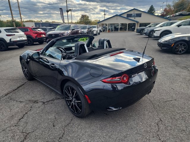 2025 Mazda MX-5 Miata Grand Touring - Photo 19