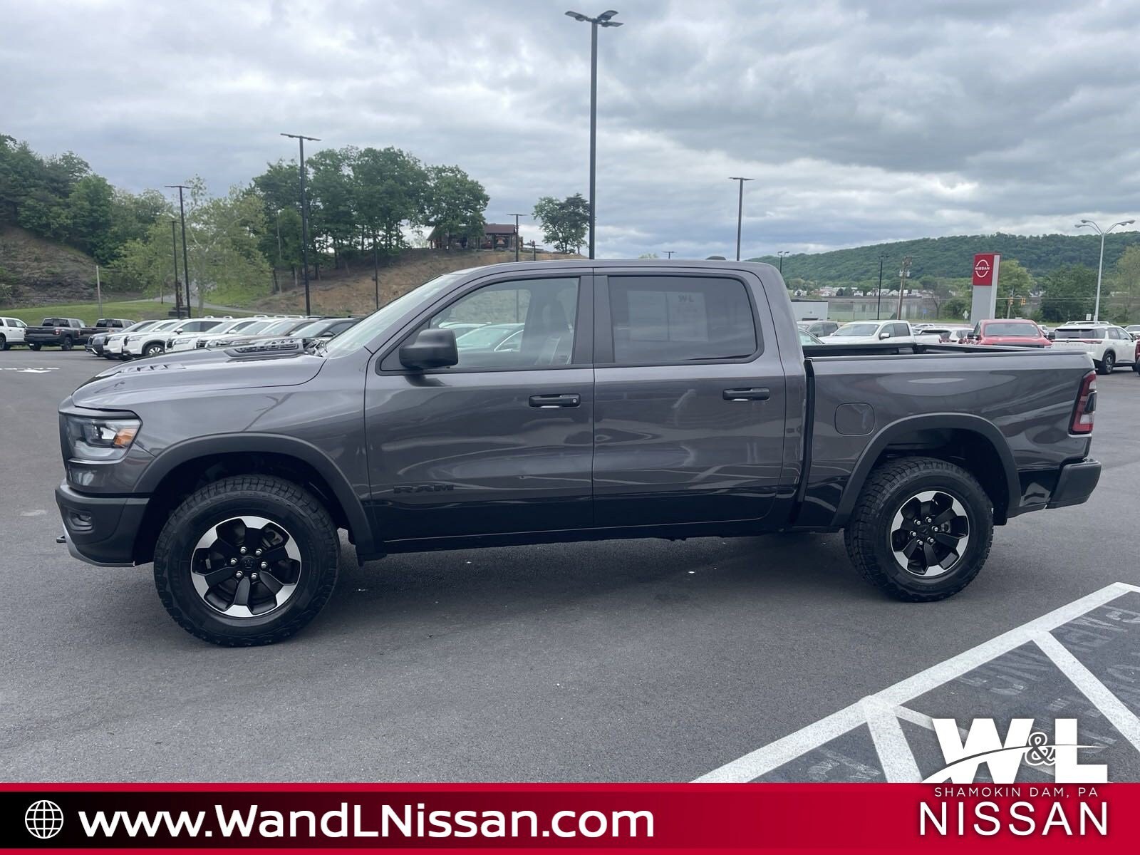 2022 Ram 1500 Rebel photo 4